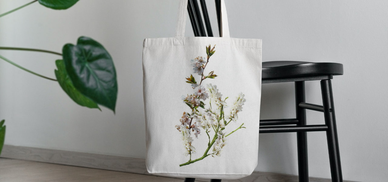 Tote bag